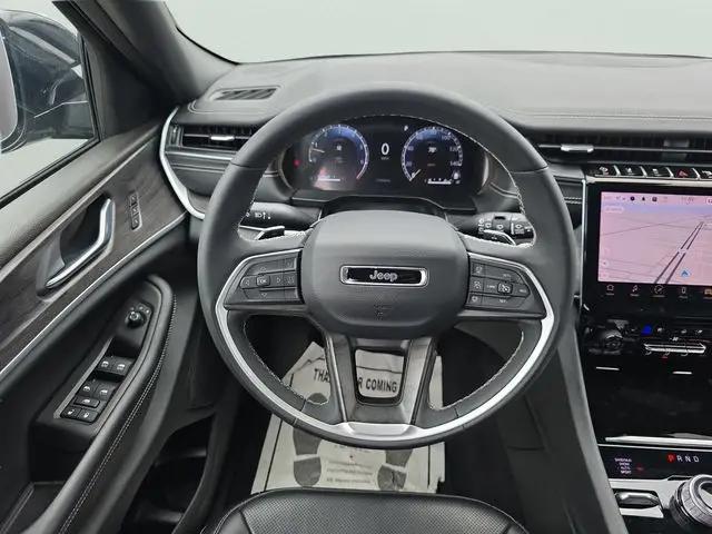 2025 Jeep Grand Cherokee L Limited 4x4