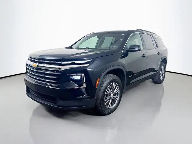 2025 Chevrolet Traverse FWD LT