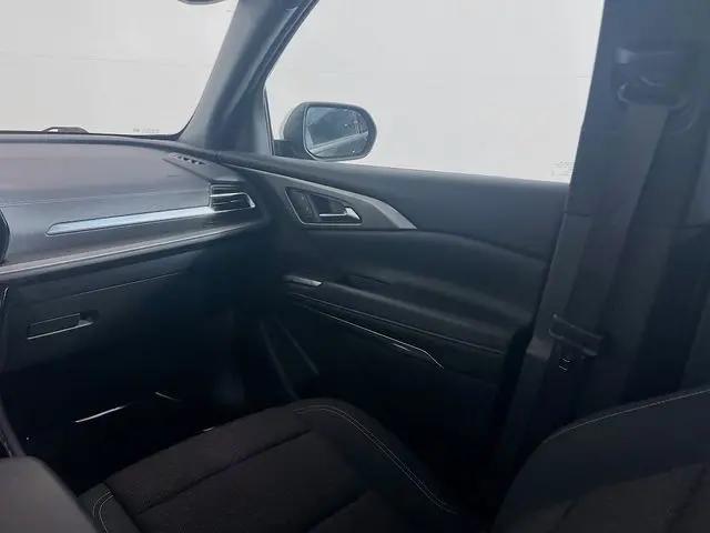2025 Chevrolet Traverse FWD LT