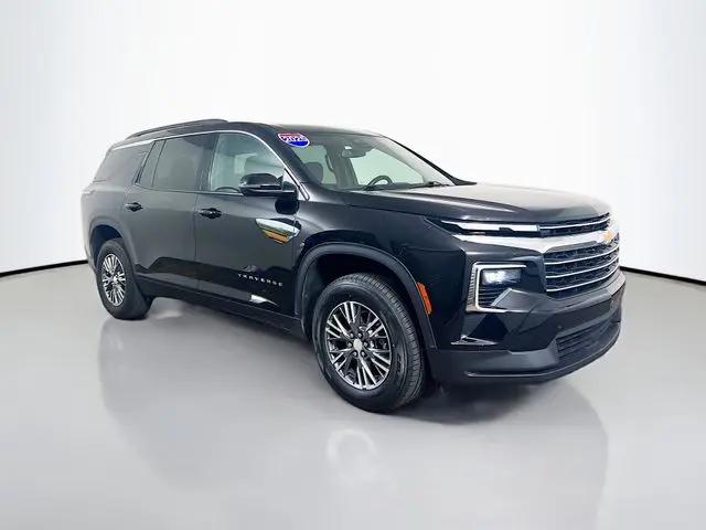 2025 Chevrolet Traverse FWD LT