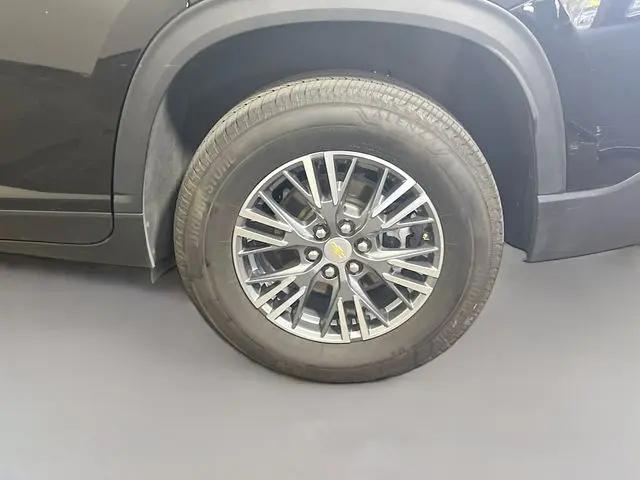 2025 Chevrolet Traverse FWD LT