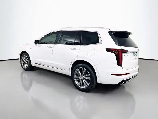2022 Cadillac XT6 FWD Premium Luxury