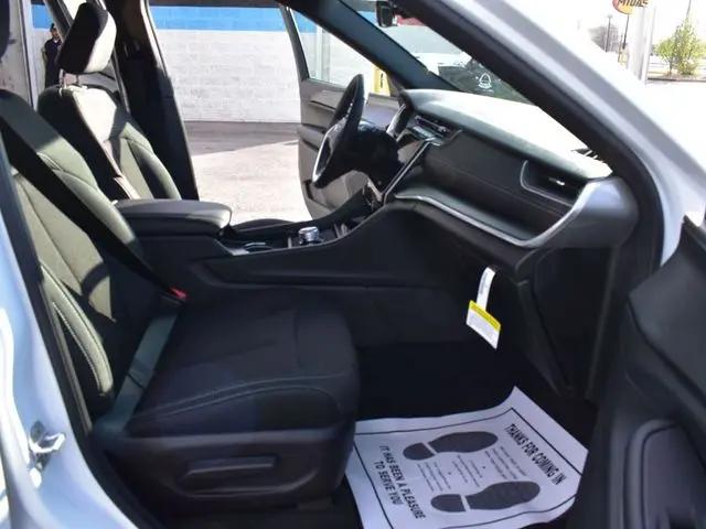 2026 Jeep Grand Cherokee L Altitude 4x4