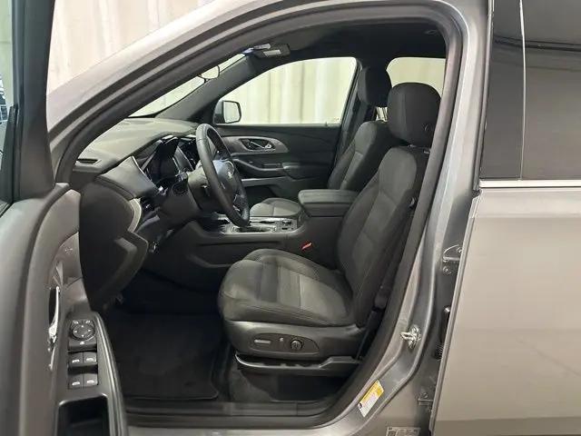 2023 Chevrolet Traverse FWD LT Cloth