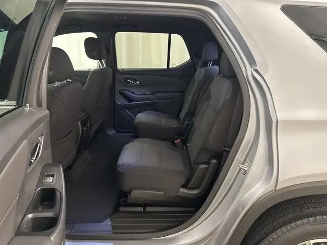 2023 Chevrolet Traverse FWD LT Cloth
