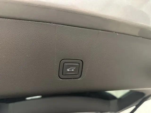 2023 Chevrolet Traverse FWD LT Cloth