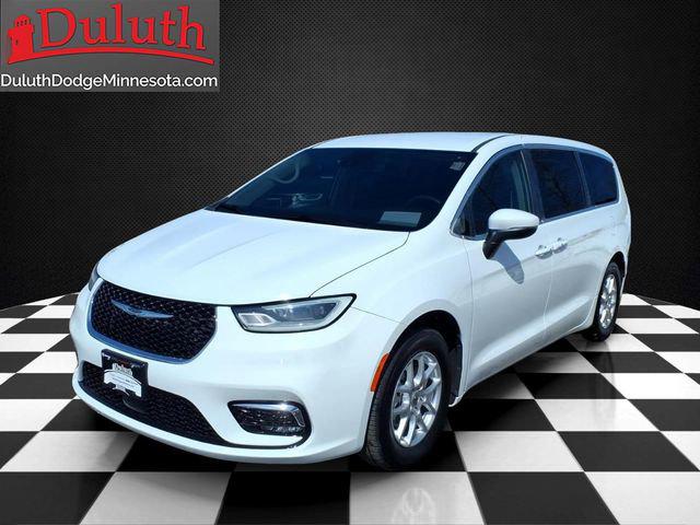 2023 Chrysler Pacifica Touring L for sale in Duluth, MN