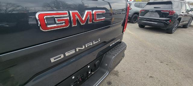 2022 GMC Sierra 1500 Limited 4WD Crew Cab Short Box Denali