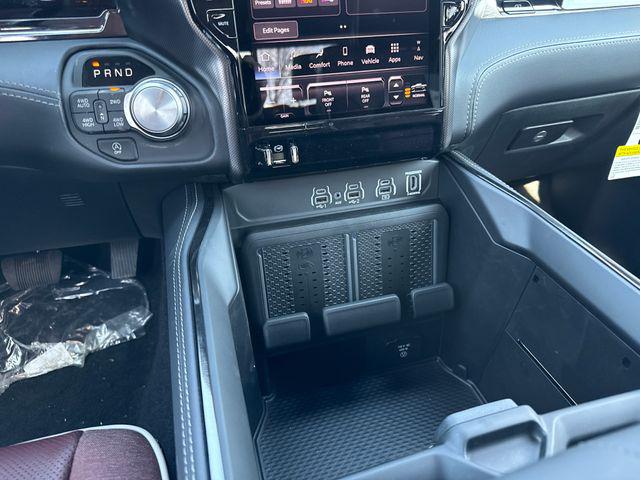 2026 Ram 1500 Limited Crew Cab 4x4 5'7" Box