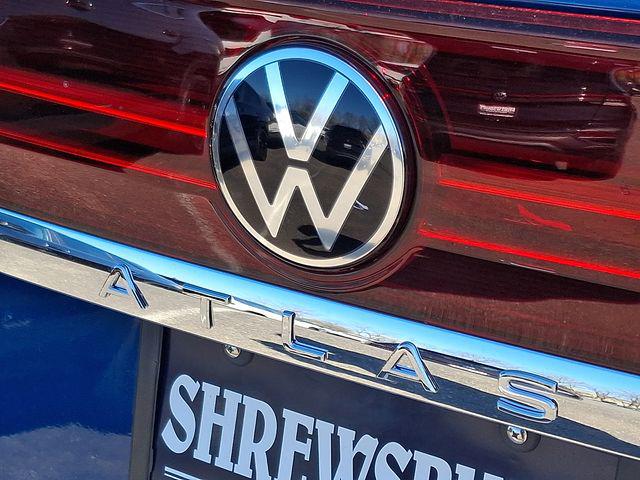 2026 Volkswagen Atlas SE with Technology