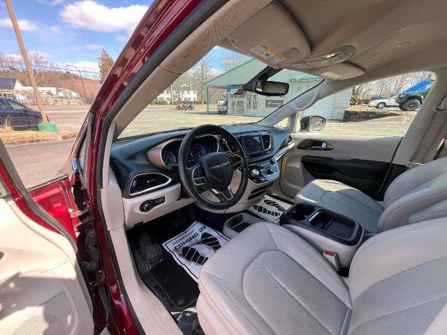 2021 Chrysler Voyager LXI