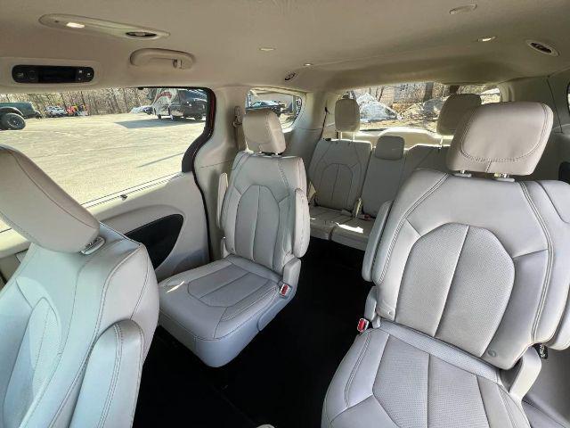 2021 Chrysler Voyager LXI