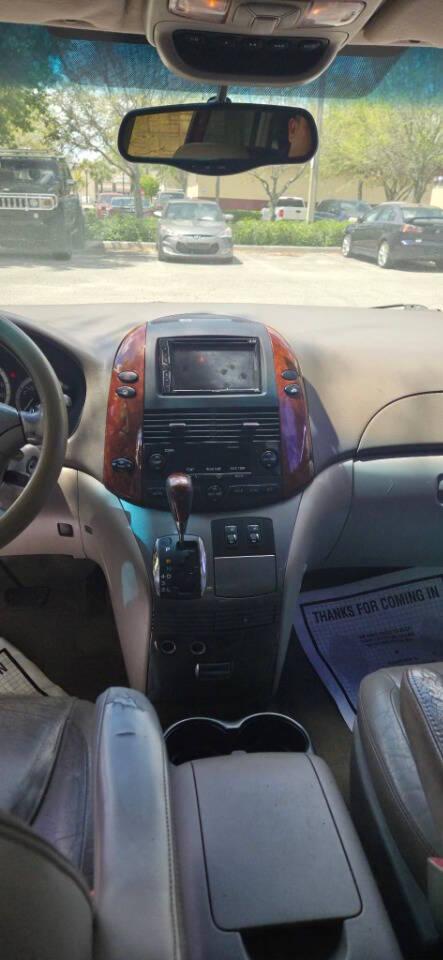 2005 Toyota Sienna XLE Limited