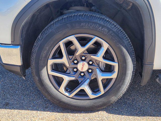 2023 GMC Sierra 1500 4WD Crew Cab Short Box SLT