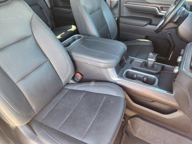 2023 GMC Sierra 1500 4WD Crew Cab Short Box SLT