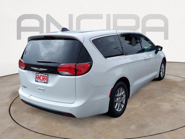 2026 Chrysler Voyager LX
