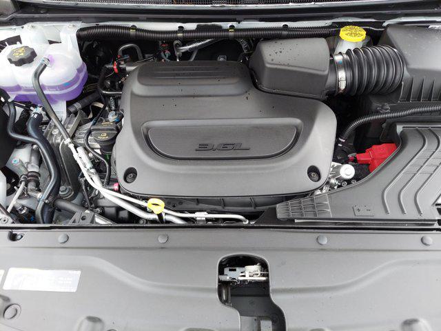 2026 Chrysler Voyager LX