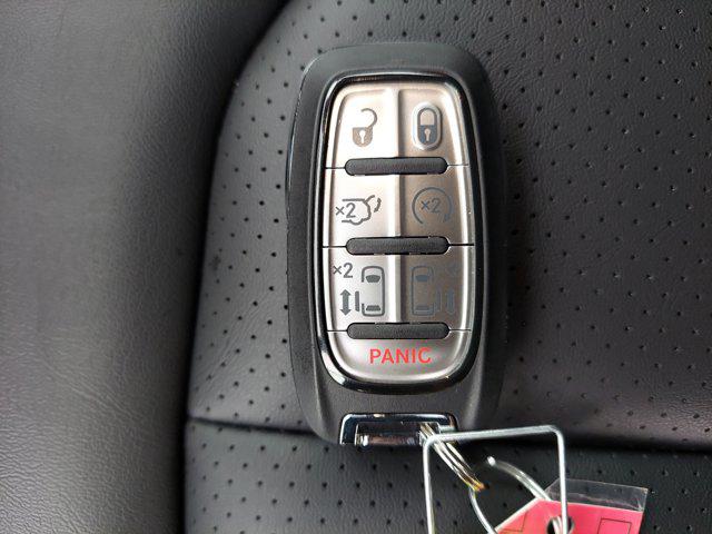 2026 Chrysler Voyager LX