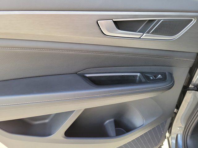 2024 Volkswagen Atlas Cross Sport 2.0T SE