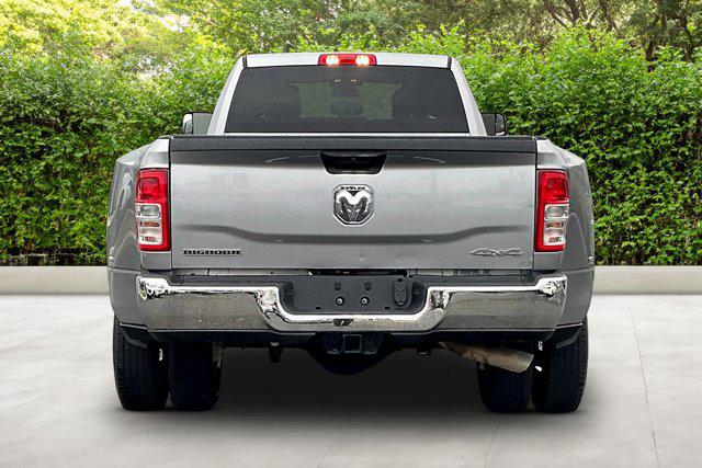 2022 Ram 3500 Big Horn Crew Cab 4x4 8' Box