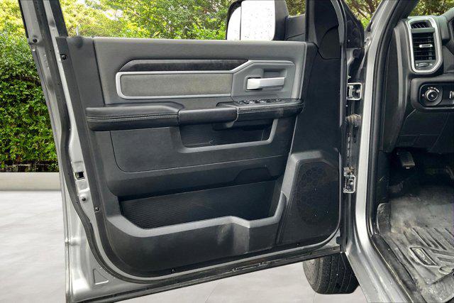 2022 Ram 3500 Big Horn Crew Cab 4x4 8' Box