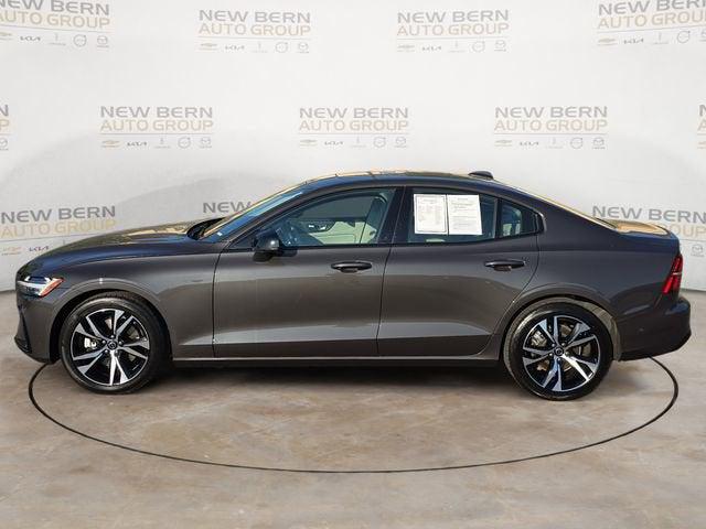 2025 Volvo S60 B5 Plus