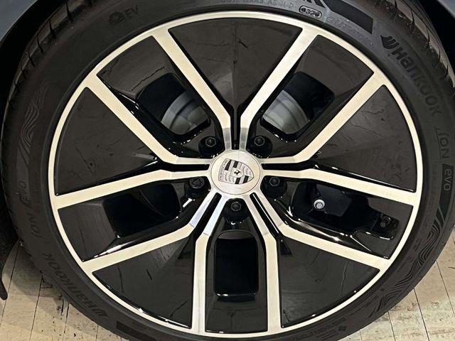 2026 Porsche Taycan 4