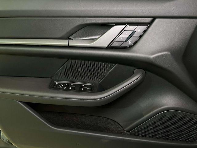 2026 Porsche Taycan 4