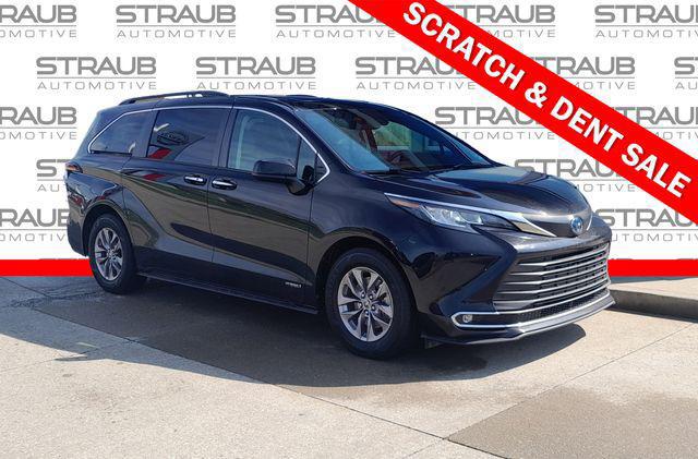2021 Toyota Sienna XLE for sale in TRIADELPHIA, WV