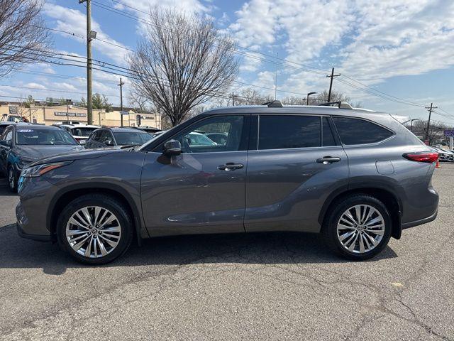 2023 Toyota Highlander Platinum