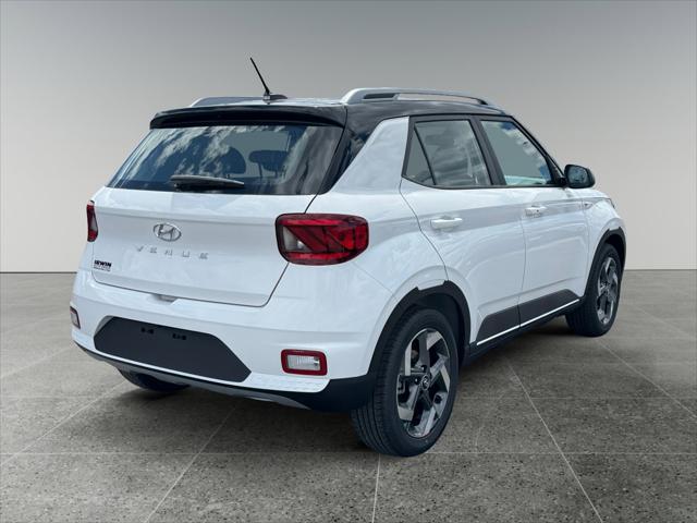 2026 Hyundai Venue SEL w/Two-Tone Roof
