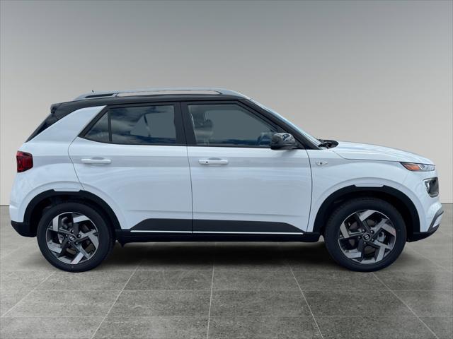 2026 Hyundai Venue SEL w/Two-Tone Roof