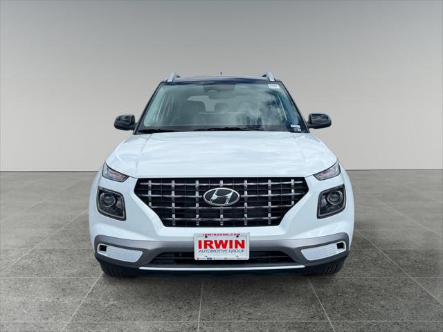 2026 Hyundai Venue SEL w/Two-Tone Roof