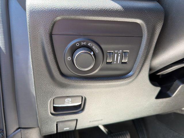 2024 Jeep Grand Cherokee L Altitude 4x4