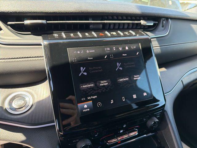 2024 Jeep Grand Cherokee L Altitude 4x4