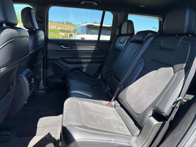 2024 Jeep Grand Cherokee L Altitude 4x4