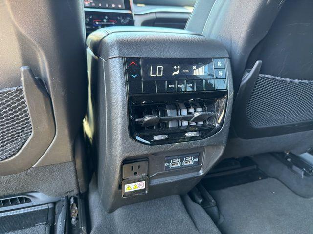 2024 Jeep Grand Cherokee L Altitude 4x4