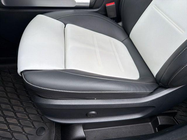 2023 Mercedes-Benz GLB GLB 250