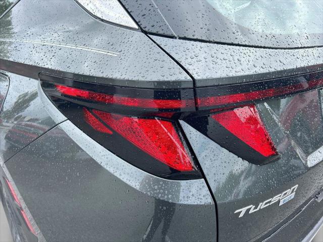 2026 Hyundai Tucson Hybrid Blue SE