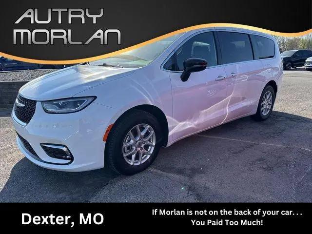 2025 Chrysler Pacifica Select for sale in Dexter, MO