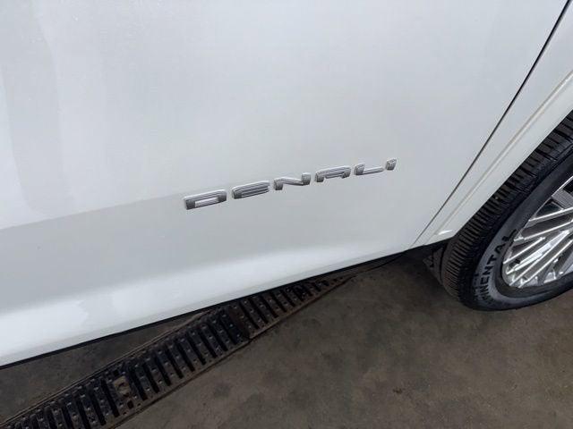 2025 GMC Acadia AWD Denali