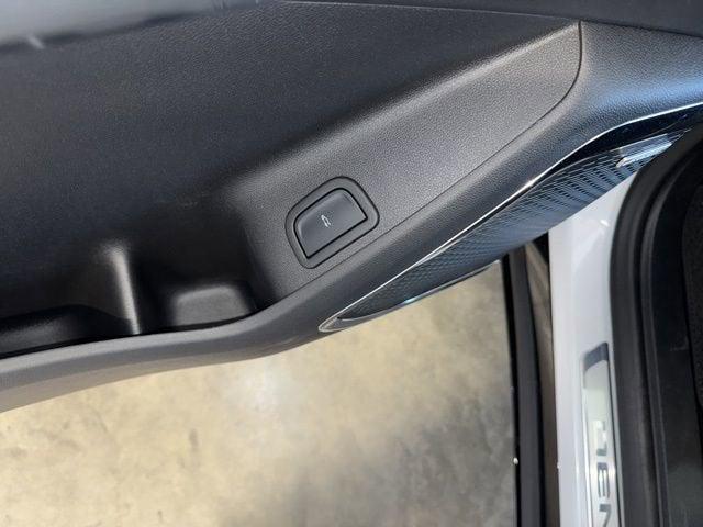 2025 GMC Acadia AWD Denali