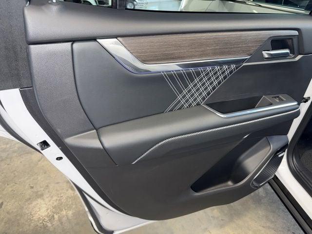2025 GMC Acadia AWD Denali