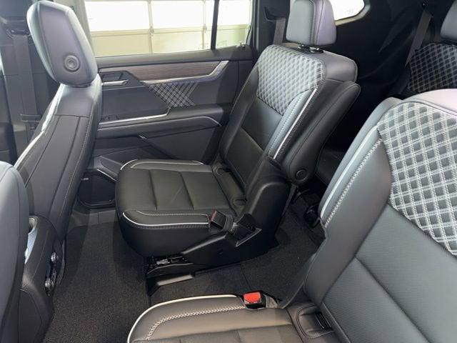 2025 GMC Acadia AWD Denali