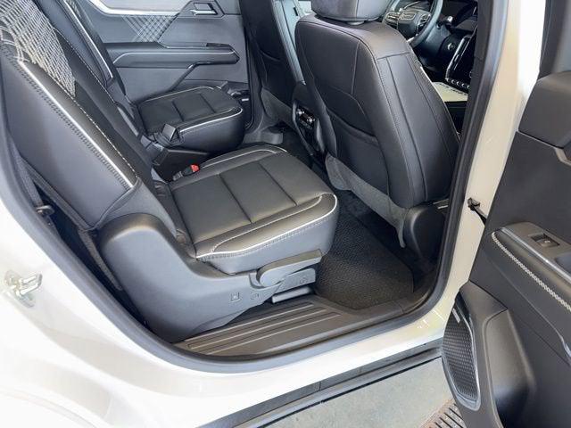 2025 GMC Acadia AWD Denali