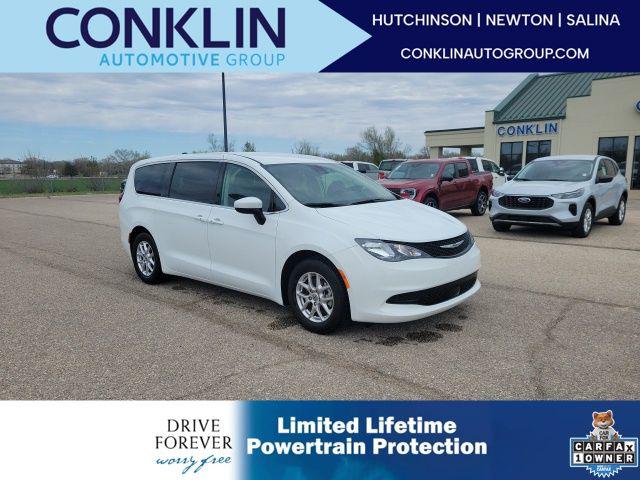 2023 Chrysler Voyager LX for sale in Newton, KS