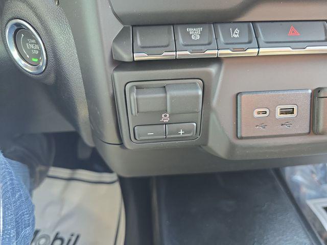 2026 GMC Sierra 3500HD Pro