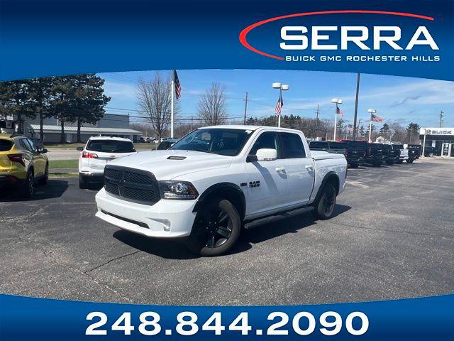 Bright White Clearcoat 2018 RAM 1500 Night Crew Cab 4WD Pickup Truck Four-Wheel Drive Automatic