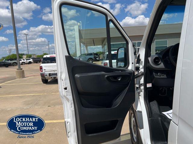 2019 Freightliner Sprinter High Roof