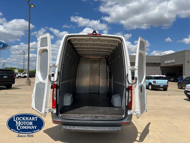 2019 Freightliner Sprinter High Roof